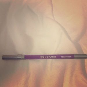 Urban decay pandemonium glide on lip pencil